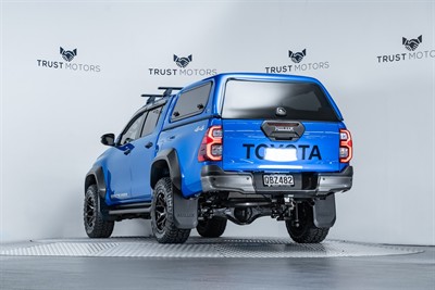 2023 Toyota Hilux - Thumbnail