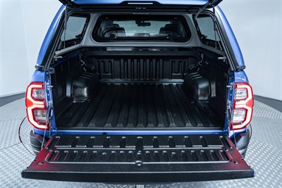 2023 Toyota Hilux - Thumbnail