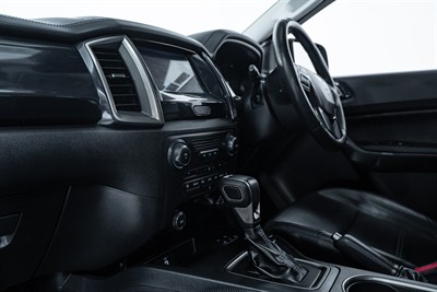 2021 Ford Everest - Thumbnail