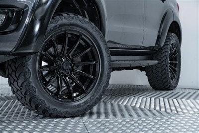 2021 Ford Everest - Thumbnail