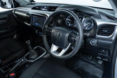 2021 Toyota Hilux - Thumbnail