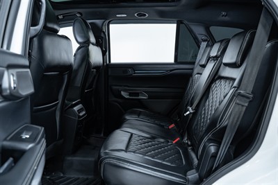 2022 Ford Everest - Thumbnail