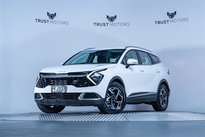2022 Kia Sportage - Thumbnail