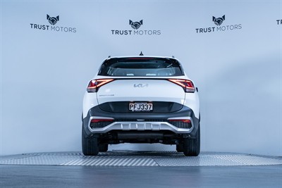 2022 Kia Sportage - Thumbnail