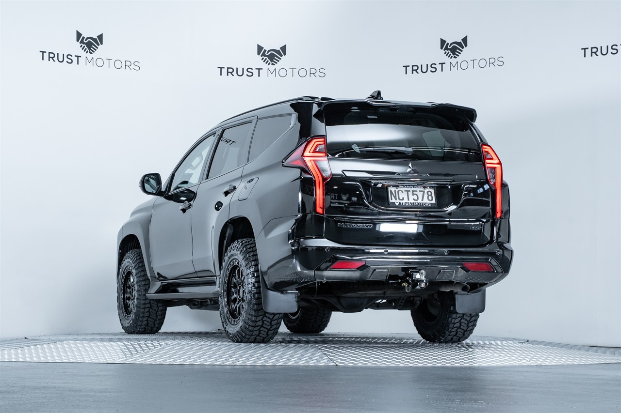 2020 Mitsubishi Pajero Sport