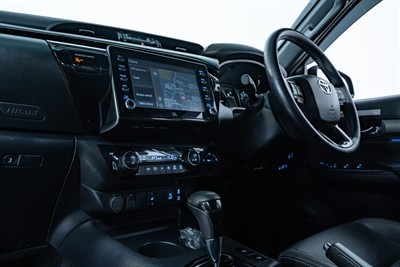 2023 Toyota Hilux - Thumbnail