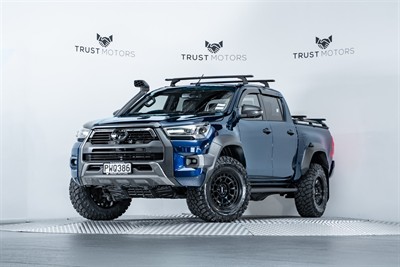 2023 Toyota Hilux - Thumbnail