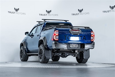 2023 Toyota Hilux - Thumbnail