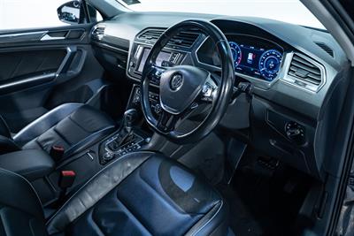 2017 Volkswagen Tiguan - Thumbnail