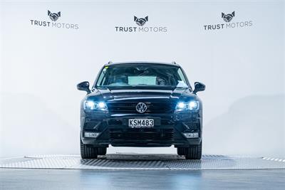 2017 Volkswagen Tiguan - Thumbnail