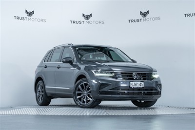 2021 Volkswagen Tiguan - Thumbnail