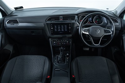 2021 Volkswagen Tiguan - Thumbnail