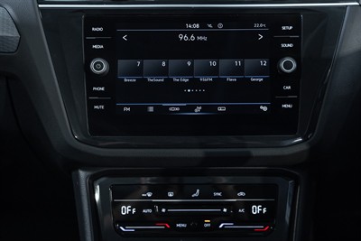 2021 Volkswagen Tiguan - Thumbnail