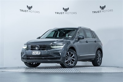 2021 Volkswagen Tiguan - Thumbnail