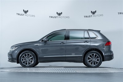 2021 Volkswagen Tiguan - Thumbnail