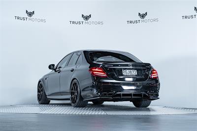 2017 Mercedes-Benz E 63 - Thumbnail