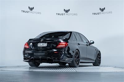2017 Mercedes-Benz E 63 - Thumbnail