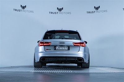 2016 Audi RS6 - Thumbnail