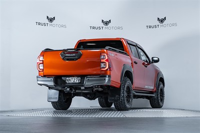 2021 Toyota Hilux - Thumbnail