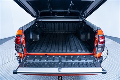 2017 Toyota Hilux - Thumbnail
