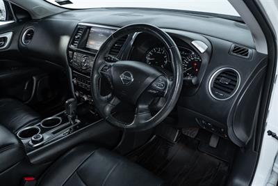 2018 Nissan Pathfinder - Thumbnail