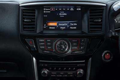 2018 Nissan Pathfinder - Thumbnail