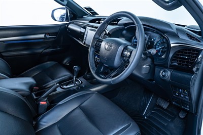 2024 Toyota Hilux - Thumbnail