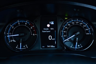 2024 Toyota Hilux - Thumbnail