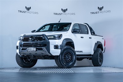 2024 Toyota Hilux - Thumbnail