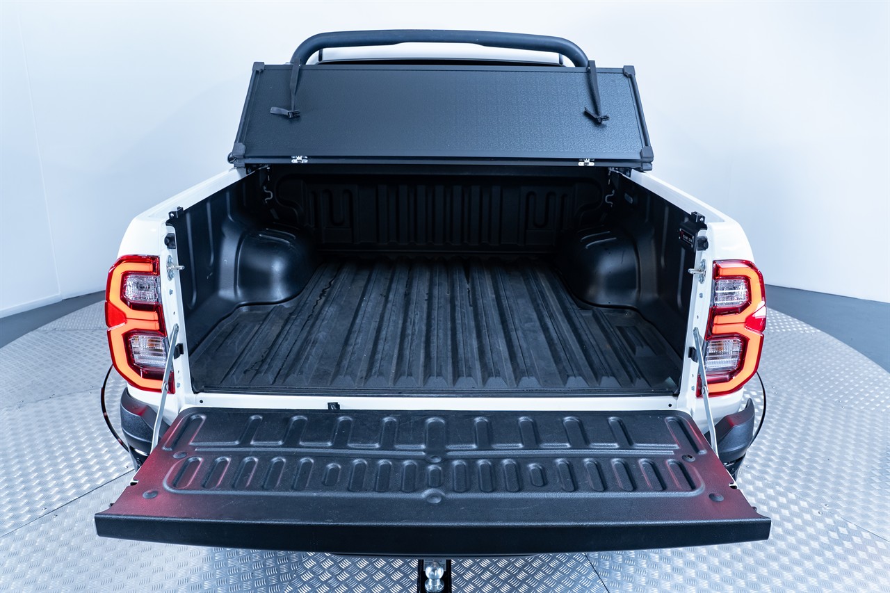 2024 Toyota Hilux