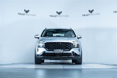 2021 Hyundai Santa Fe - Thumbnail