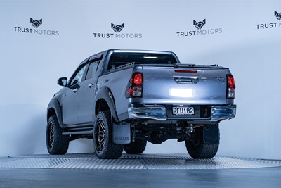 2018 Toyota Hilux - Thumbnail