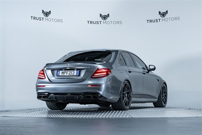 2018 Mercedes-Benz E 63 - Thumbnail