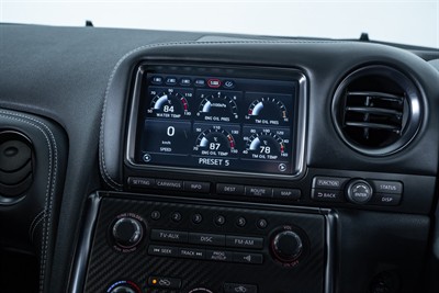 2015 Nissan GTR - Thumbnail