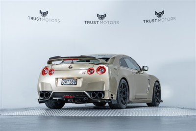 2015 Nissan GTR - Thumbnail