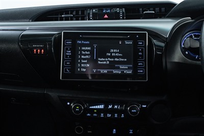 2018 Toyota Hilux - Thumbnail