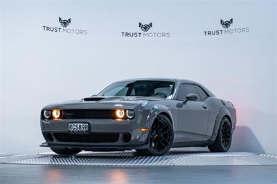2019 Dodge Challenger - Thumbnail