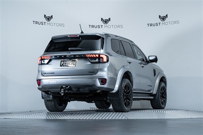 2024 Ford Everest - Thumbnail