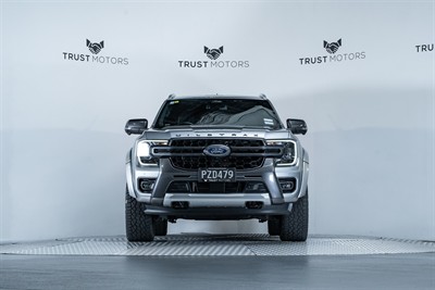2024 Ford Everest - Thumbnail