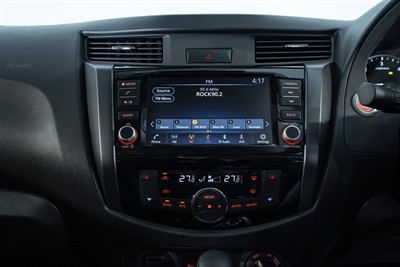 2025 Nissan Navara - Thumbnail