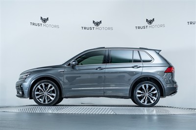 2020 Volkswagen Tiguan - Thumbnail