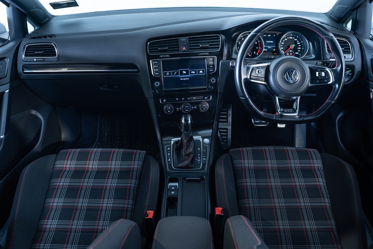 2015 Volkswagen Golf
