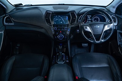 2018 Hyundai Santa Fe - Thumbnail