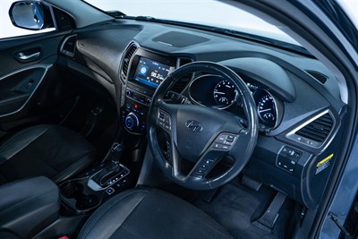 2018 Hyundai Santa Fe - Thumbnail