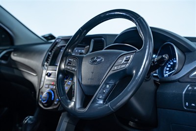 2018 Hyundai Santa Fe - Thumbnail