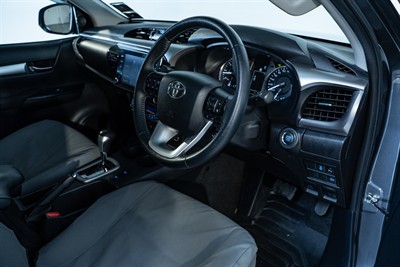 2022 Toyota Hilux - Thumbnail