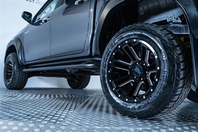 2022 Toyota Hilux - Thumbnail