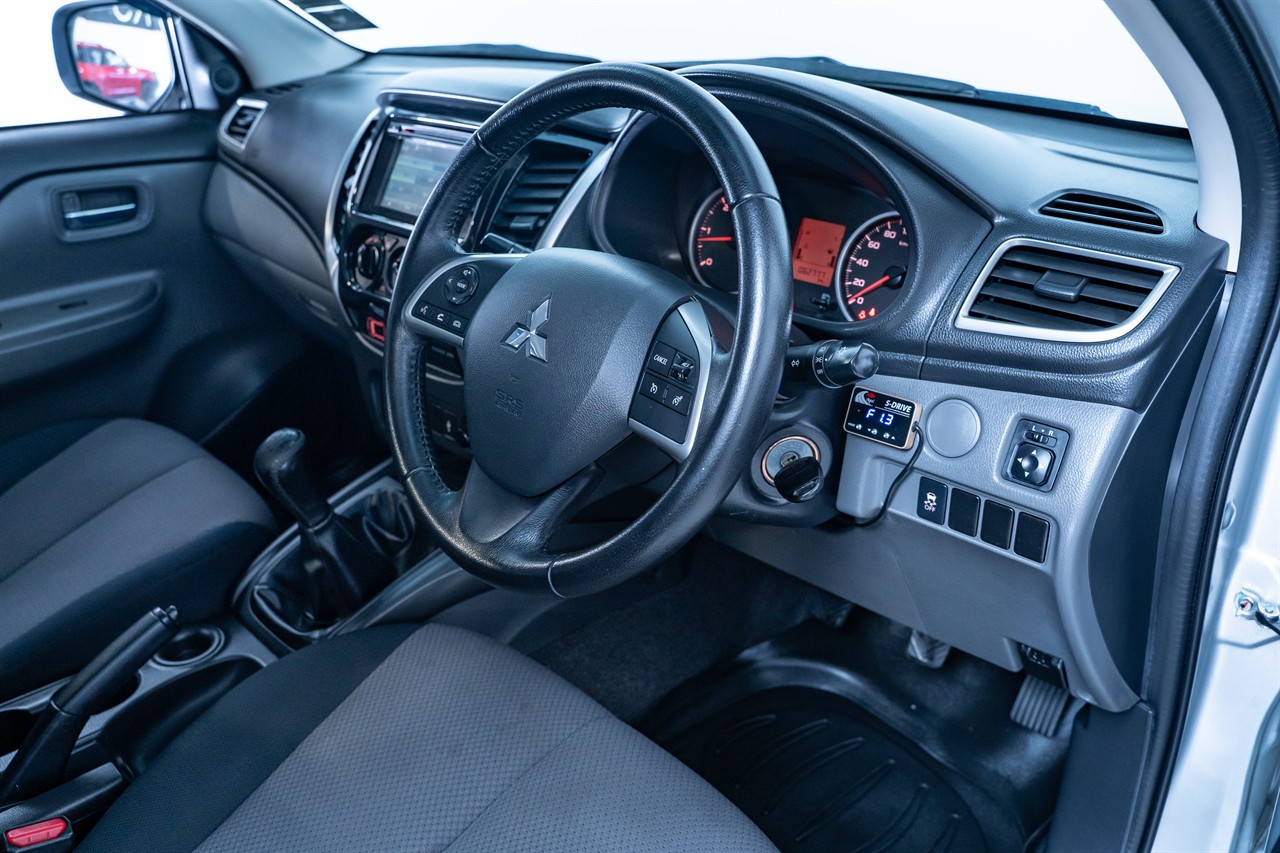2016 Mitsubishi Triton
