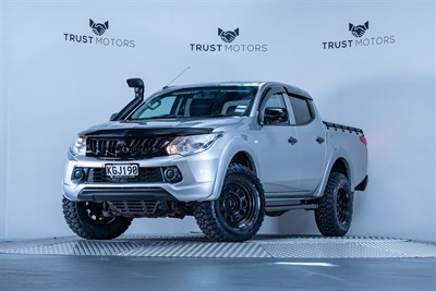 2016 Mitsubishi Triton - Thumbnail