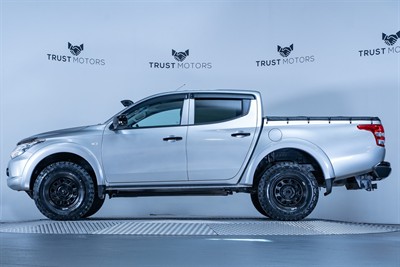 2016 Mitsubishi Triton - Thumbnail